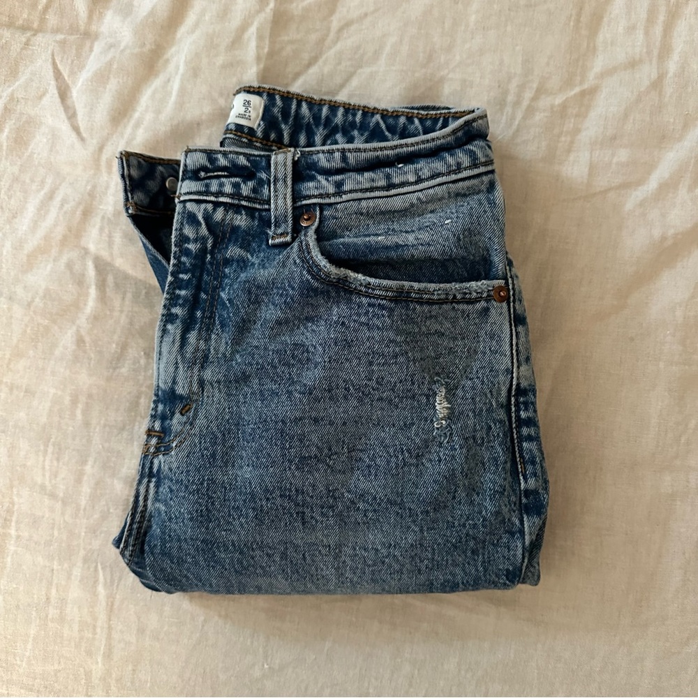 Abercrombie & Fitch The Mom High Rise